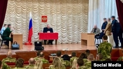 Публичный суд над военнослужащим Владиславом Пушниковым в одной из воинских частей Красноярского края